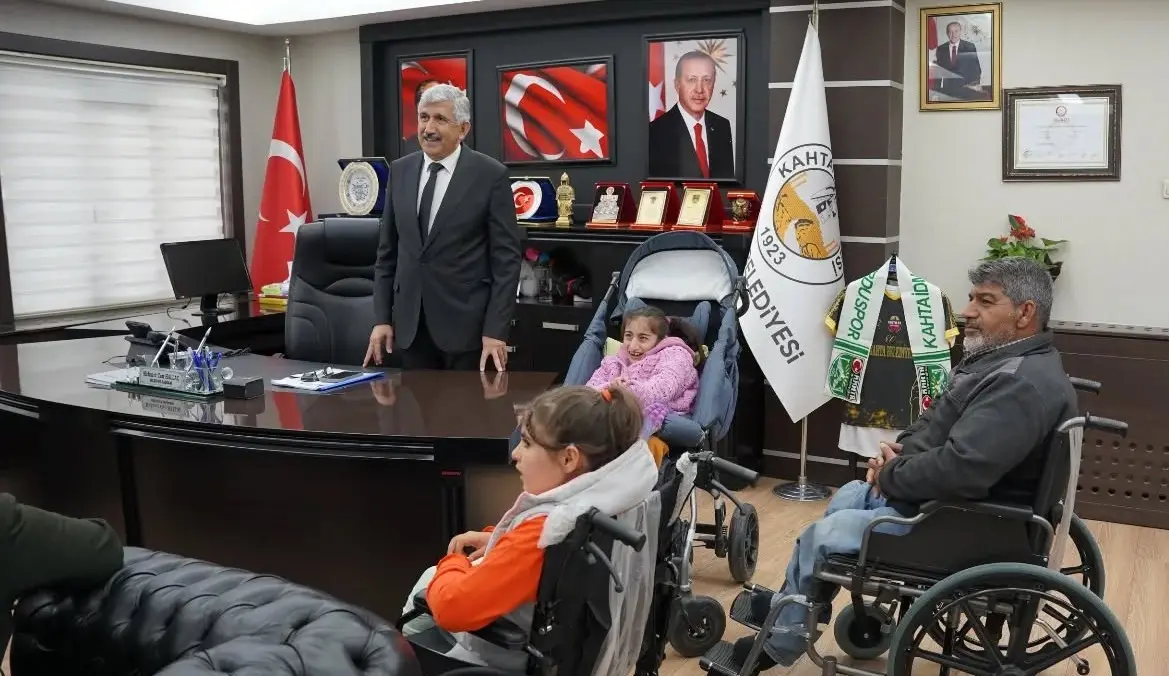 Adıyaman’ın Kahta ilçe Belediye Başkanı Mehmet Can Hallaç, 10-16 Mayıs