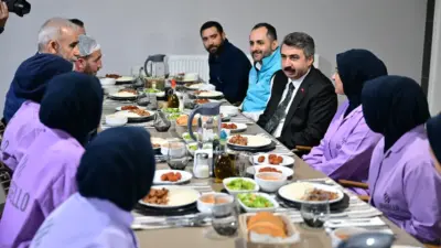 Bursa’da Yıldırım Belediye Başkanı Oktay Yılmaz, 1 Mayıs Emek ve