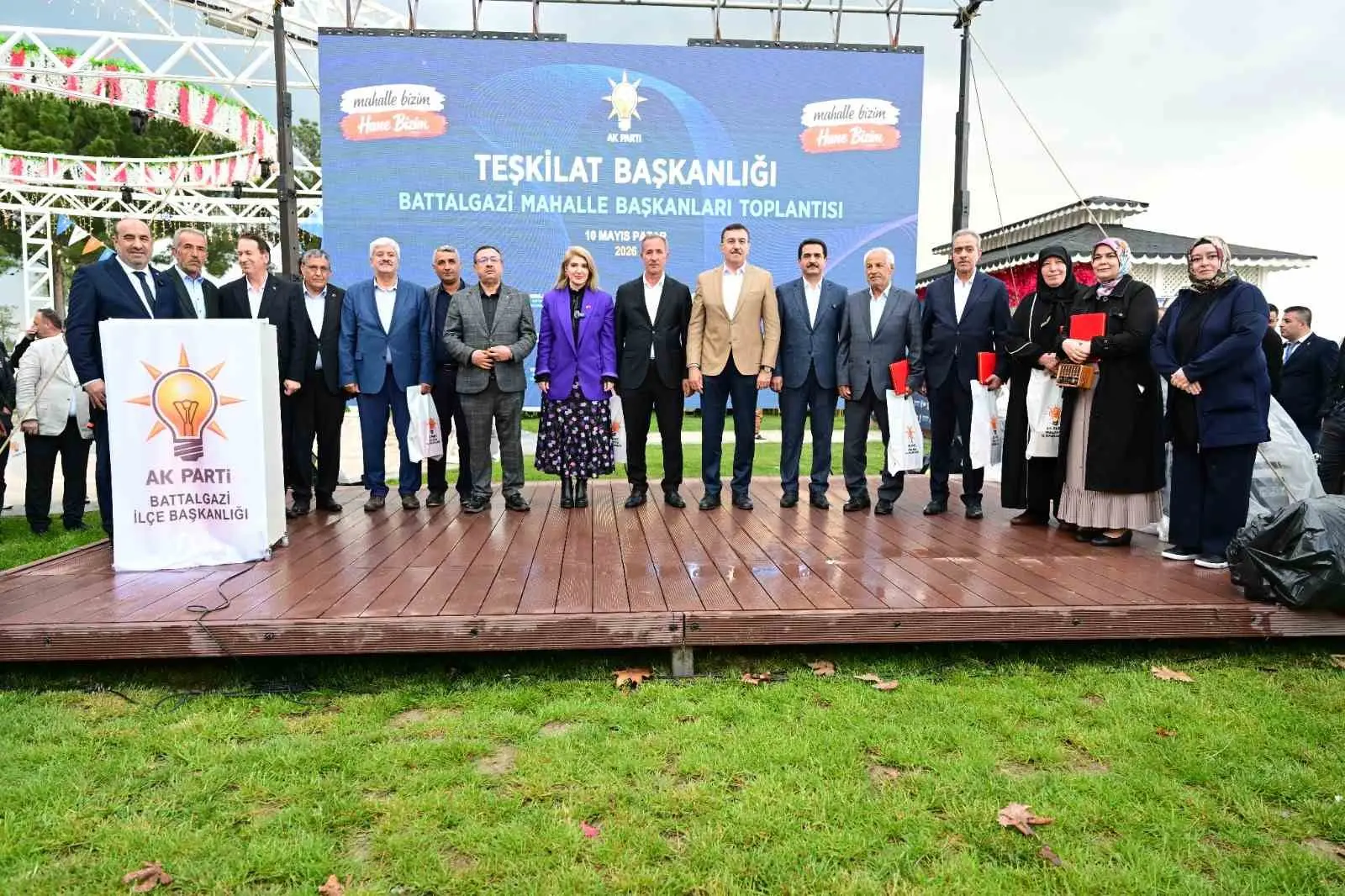 AK Parti Battalgazi İlçe Başkanlığı tarafından düzenlenen istişare toplantısına katılan