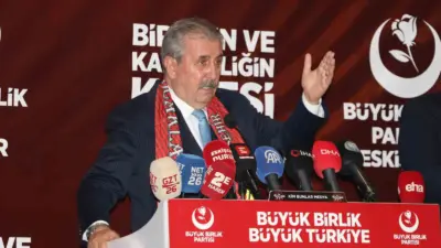 Büyük Birlik Partisi (BBP) Eskişehir Olağan İl Kongresi’nde konuşan BBP