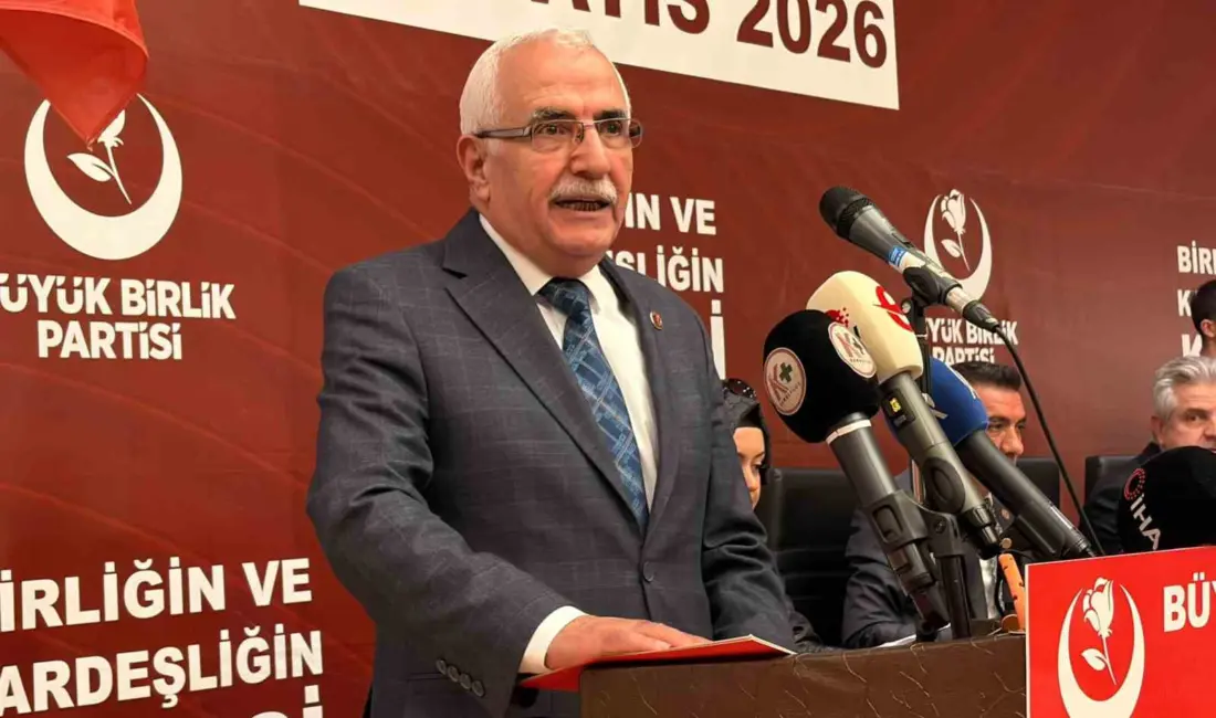 Büyük Birlik Partisi (BBP) Kayseri İl Başkanlığı Olağan Kongresi’nde konuşan
