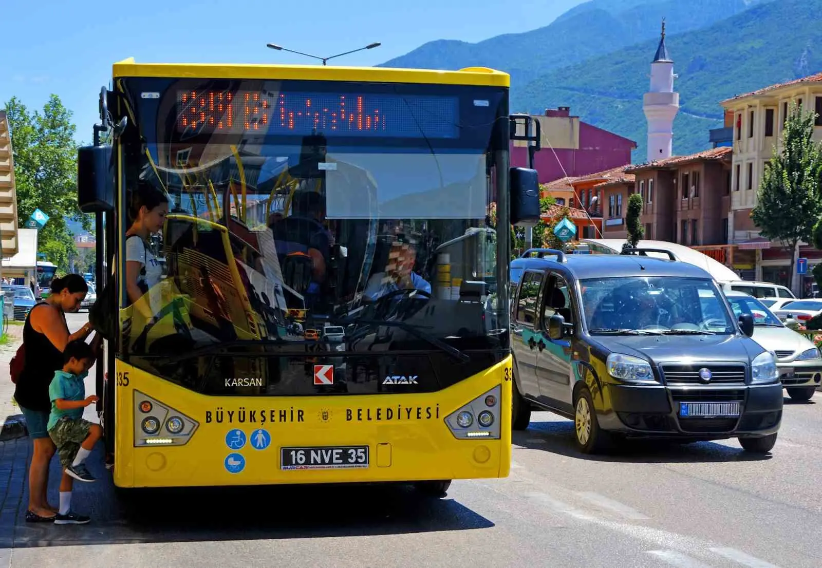 Bursa Büyükşehir Belediyesi, kentte huzurlu bir bayram yaşanması için her