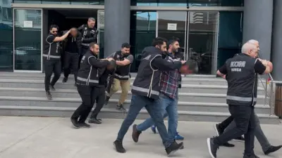 Bursa’da çiftçileri kumar masasında borç batağına sürükledikleri, yüksek faizle para
