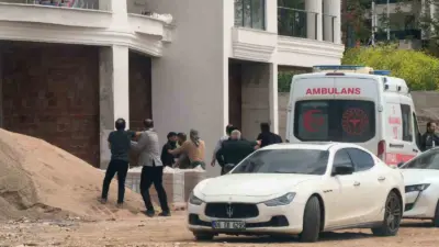 Bursa’nın İnegöl ilçesinde yapımı süren inşaatta işçiler arasında çıkan sopalı