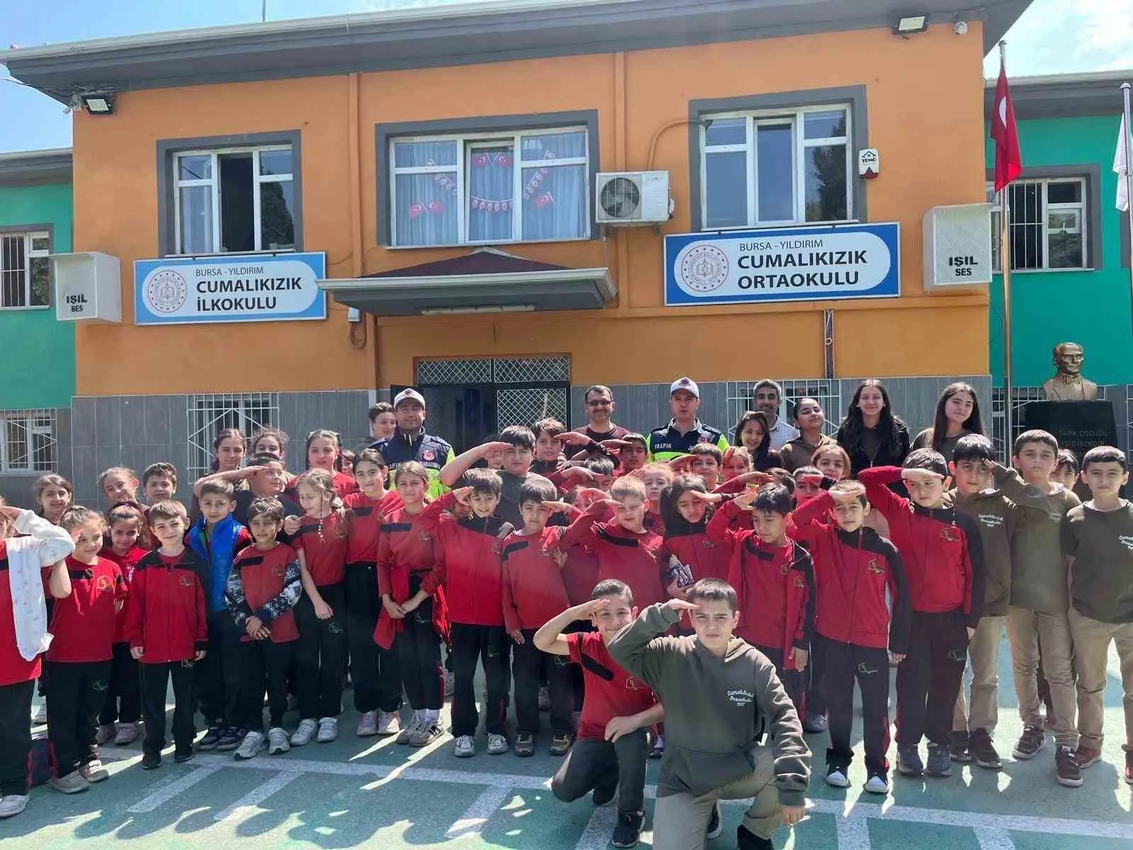 Bursa İl Jandarma Komutanlığı, 02-08 Mayıs “Trafik Haftası” çerçevesinde kent
