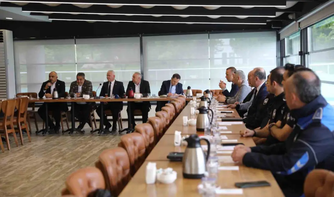 Bursa Büyükşehir Belediyesi koordinasyonunda 17 ilçenin zabıta müdürlükleri bir araya