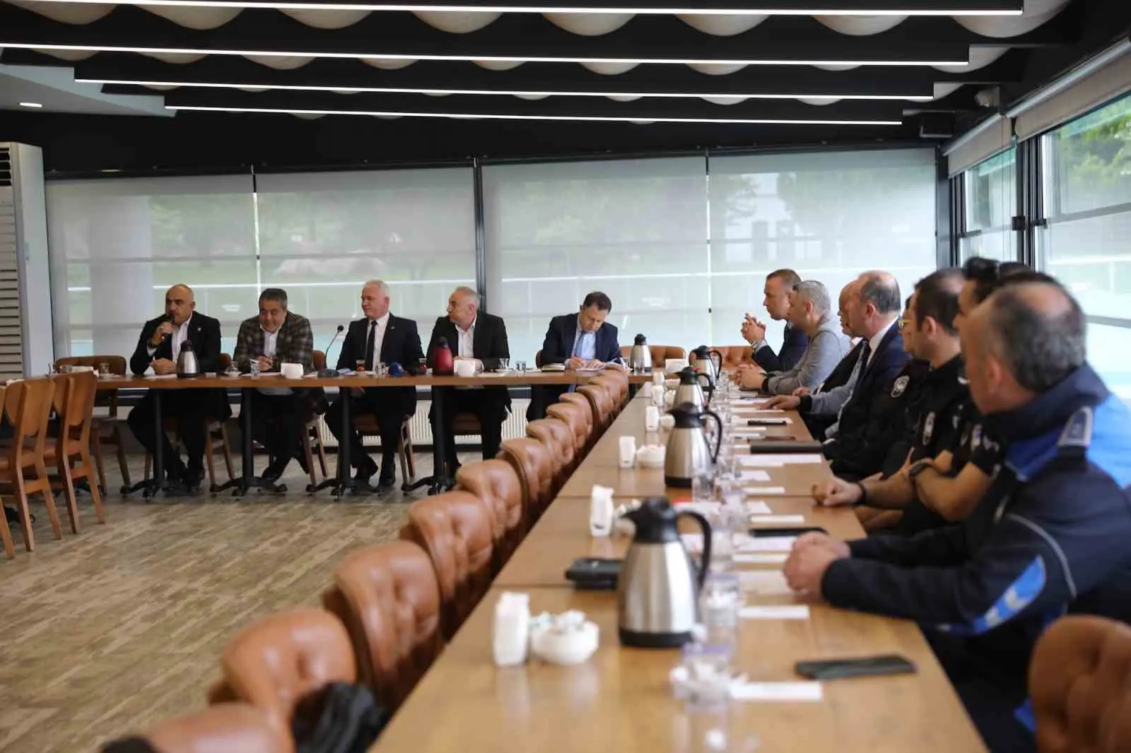Bursa Büyükşehir Belediyesi koordinasyonunda 17 ilçenin zabıta müdürlükleri bir araya