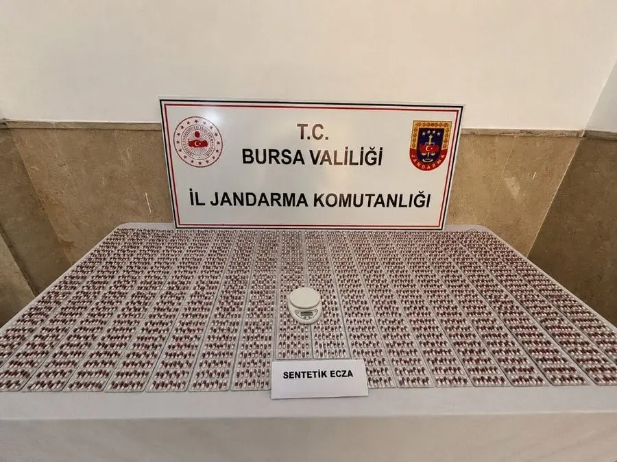 Bursa’nın Yıldırım ilçesinde jandarma ekiplerince düzenlenen uyuşturucu operasyonunda 5 bin