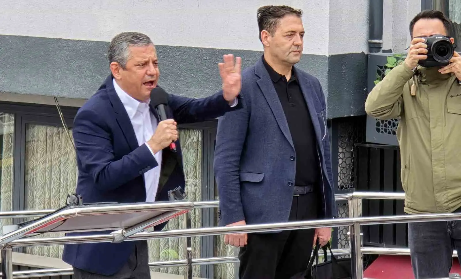 CHP Genel Başkanı Özgür Özel, “Vallahi biz, köyümüzde, beldemizde, ilçemizde