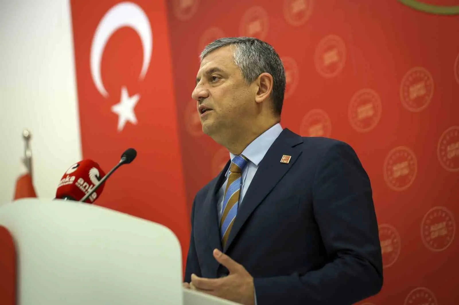 CHP Genel Başkanı Özgür Özel, “Hangi partiden olursa olsun tüm