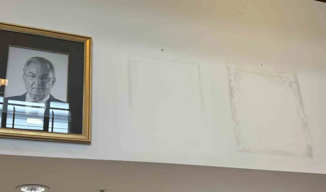 Cumhuriyet Halk Partisi (CHP) Genel Merkezi’nde Kemal Kılıçdaroğlu’nun binanın tahliye