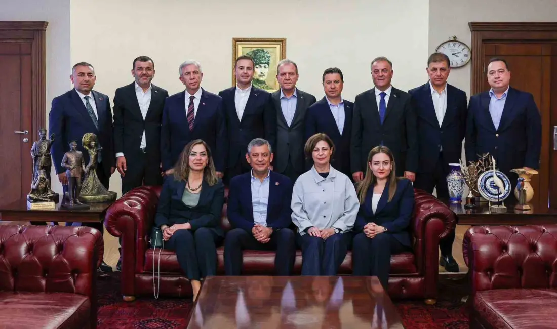 Cumhuriyet Halk Partili (CHP) Büyükşehir Belediye Başkanları ortak açıklama yaptı.