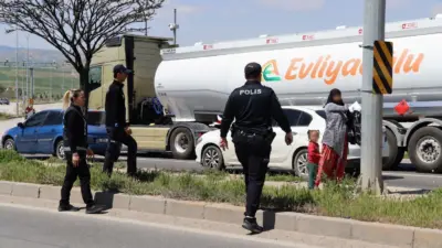 Toplumun yardımseverlik, acıma duygularını daha kolay ve çok etkilediğinden çocukları