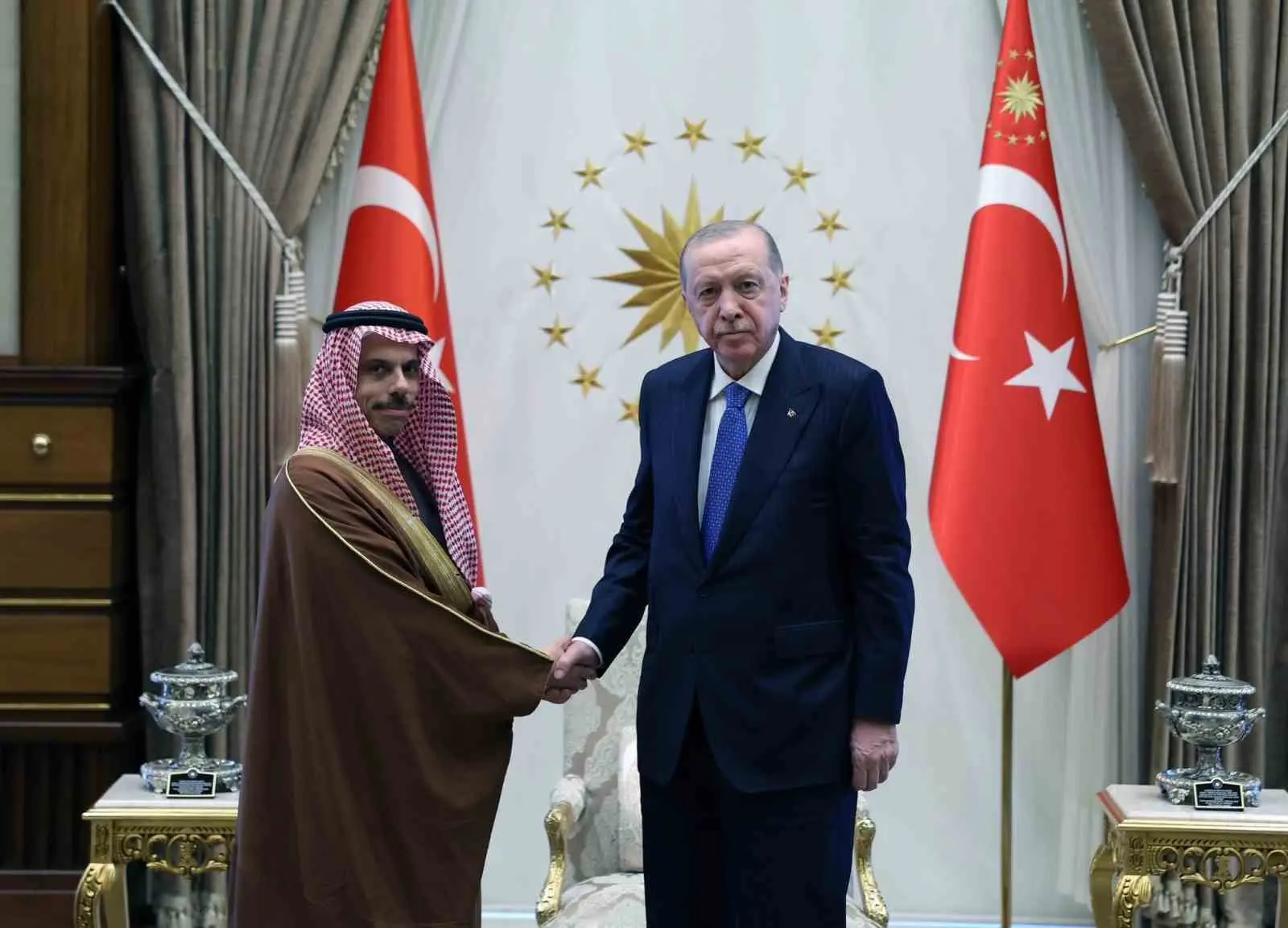 Cumhurbaşkanı Recep Tayyip Erdoğan, Suudi Arabistan Dışişleri Bakan Faysal bin