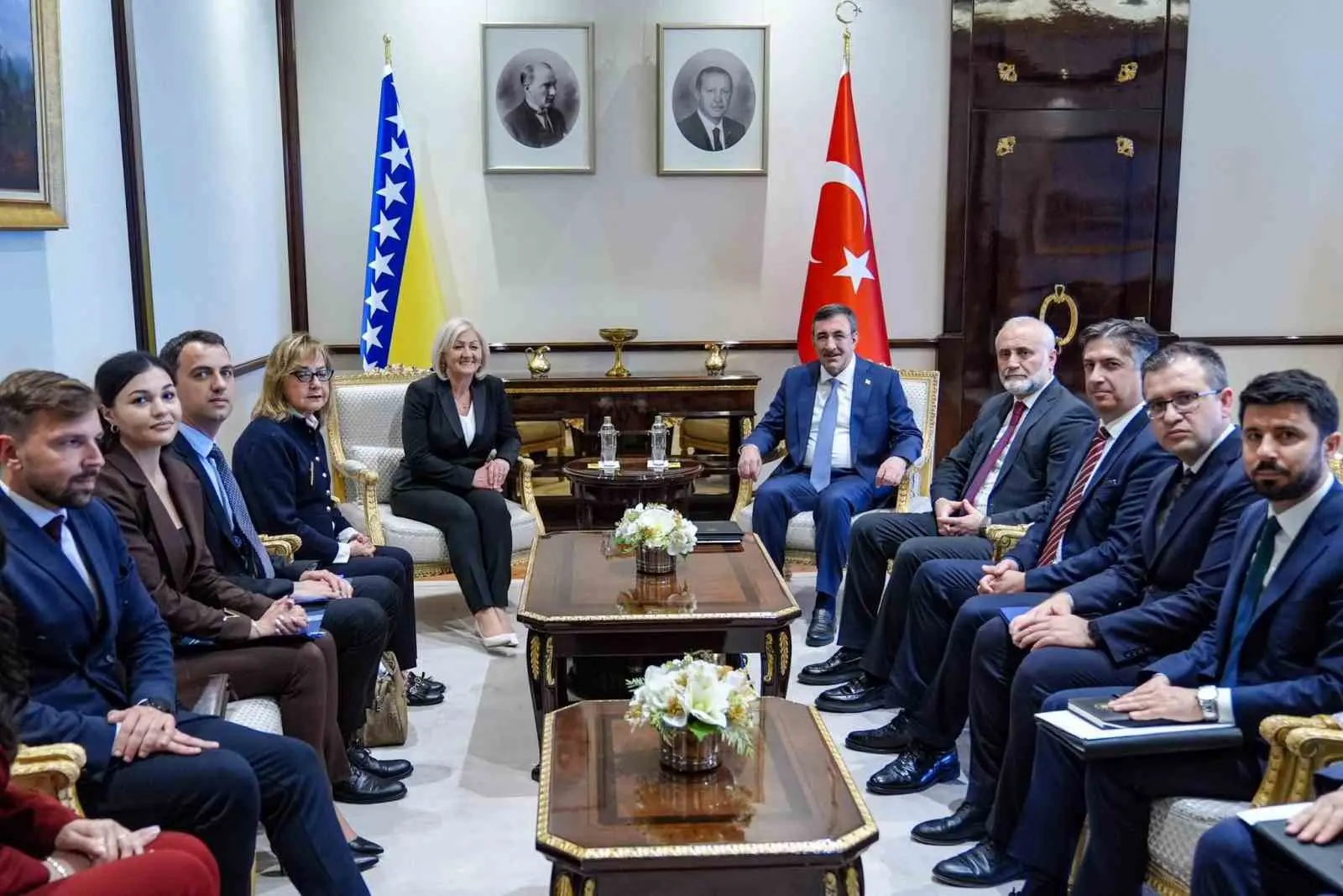 Cumhurbaşkanı Yardımcısı Cevdet Yılmaz, “Dost ve kardeş Bosna Hersek’in barış,