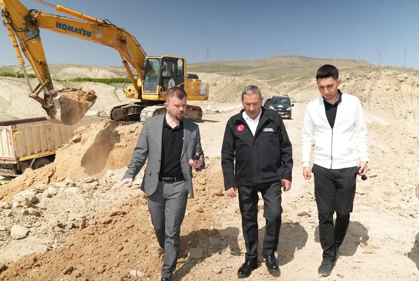 Malatya’nın Darende ilçesinde yapımı devam eden Millet Bahçesi’nde tesviye çalışmaları
