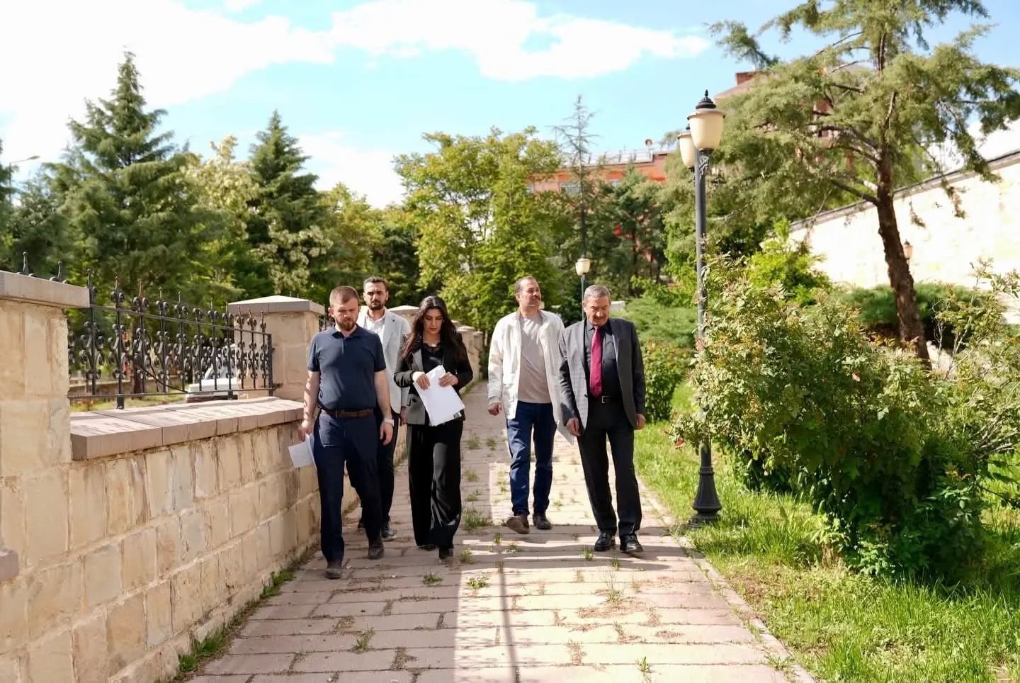 Malatya’nın Darende Belediye Başkanı Alican Bozkurt, Tarihi Yusuf Paşa Bedesteni’nde