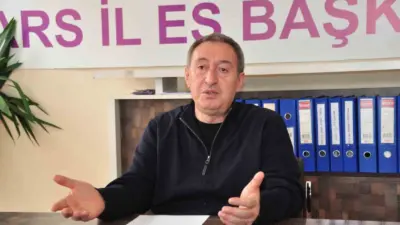 DEM Parti Genel Başkanı Tuncer Bakırhan, Kars’ta parti binasında gündeme