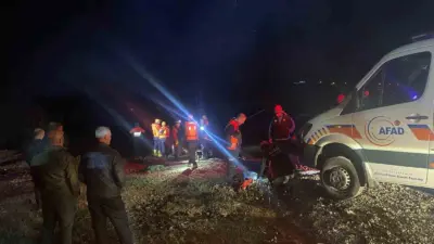 Bursa’nın Mustafakemalpaşa ilçesinde baraj kapaklarının açılmasıyla dere yatağında su seviyesinin