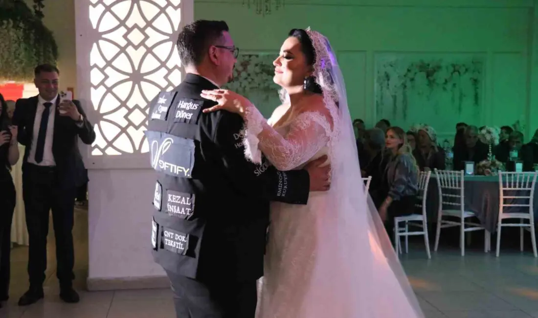 Denizli’de dünya evine giren damat, düğün masraflarını hafifletmek için uyguladığı