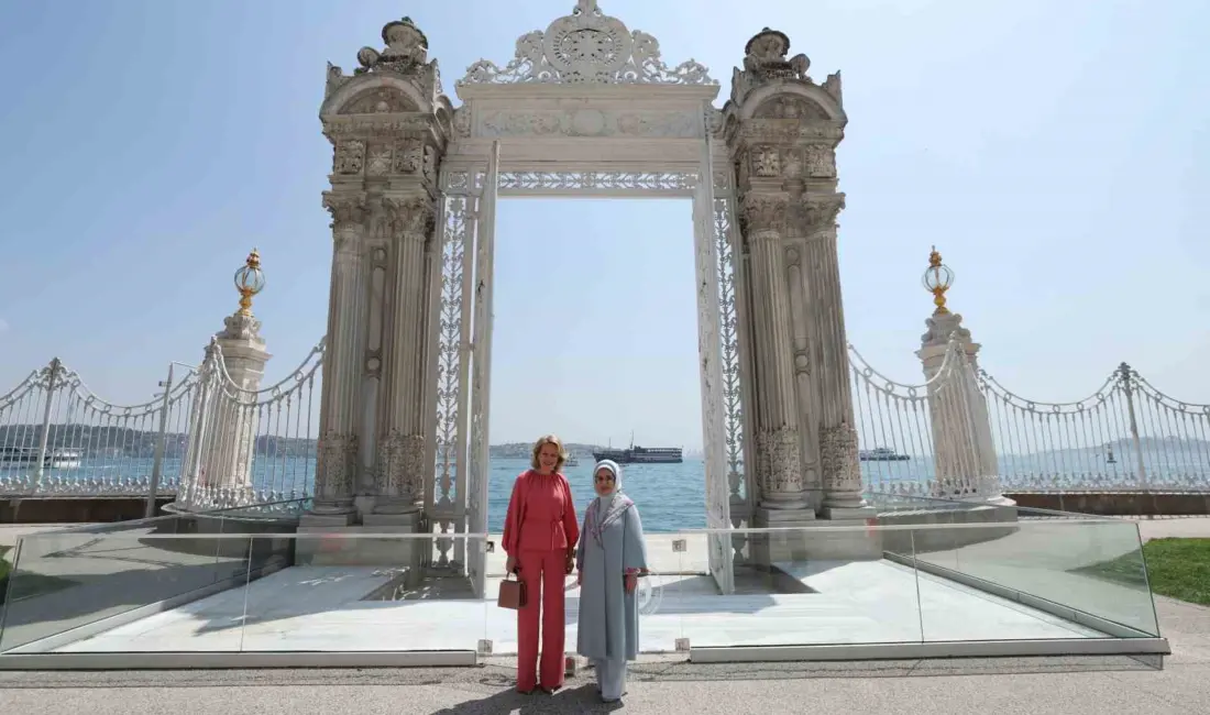 Cumhurbaşkanı Recep Tayyip Erdoğan’ın eşi Emine Erdoğan, Belçika Kraliçesi Mathilde’yi