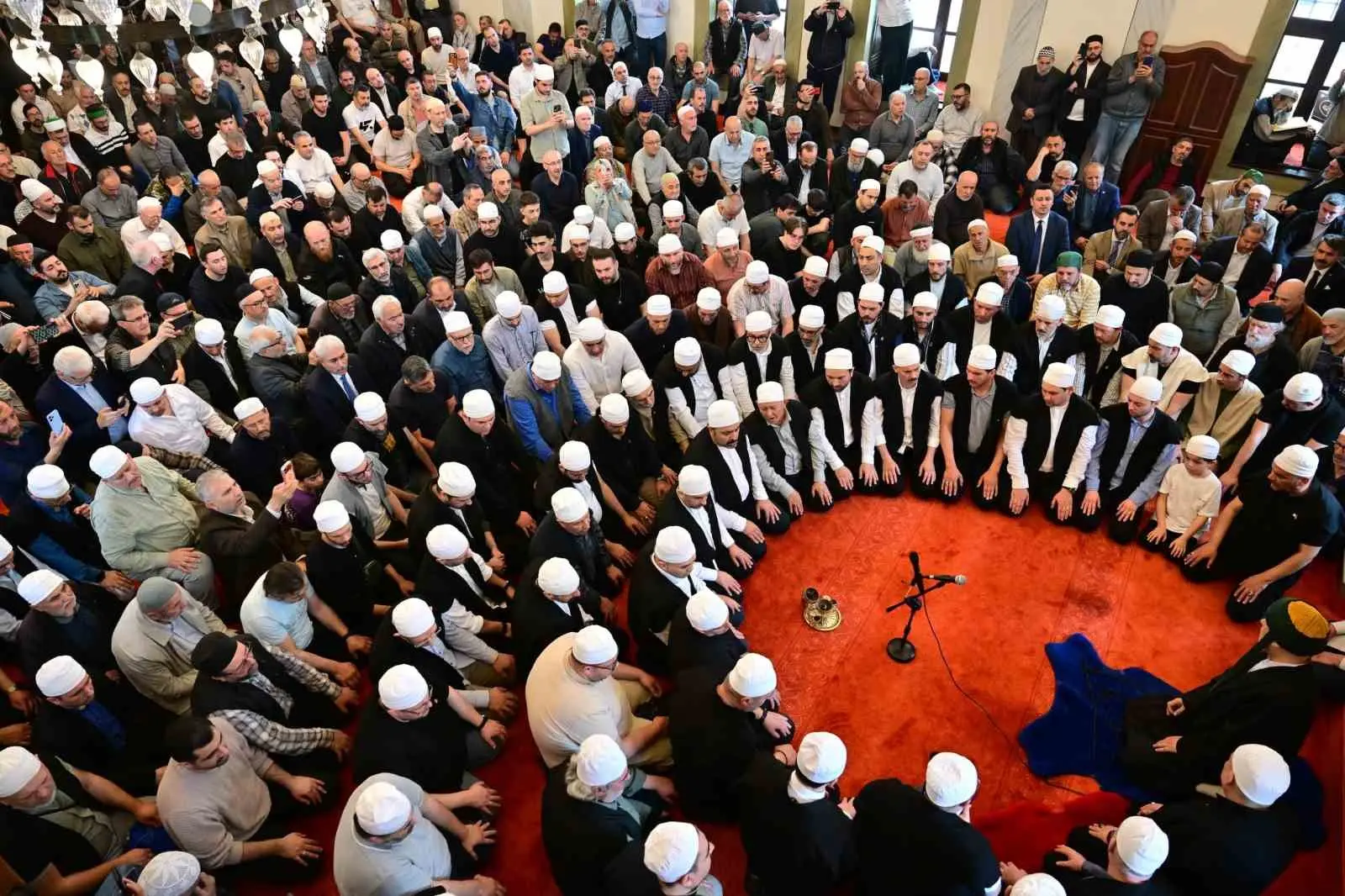 Yıldırım Belediyesi, baharı müjdeleyen, bereket, huzur ve kardeşliğin sembolü olarak