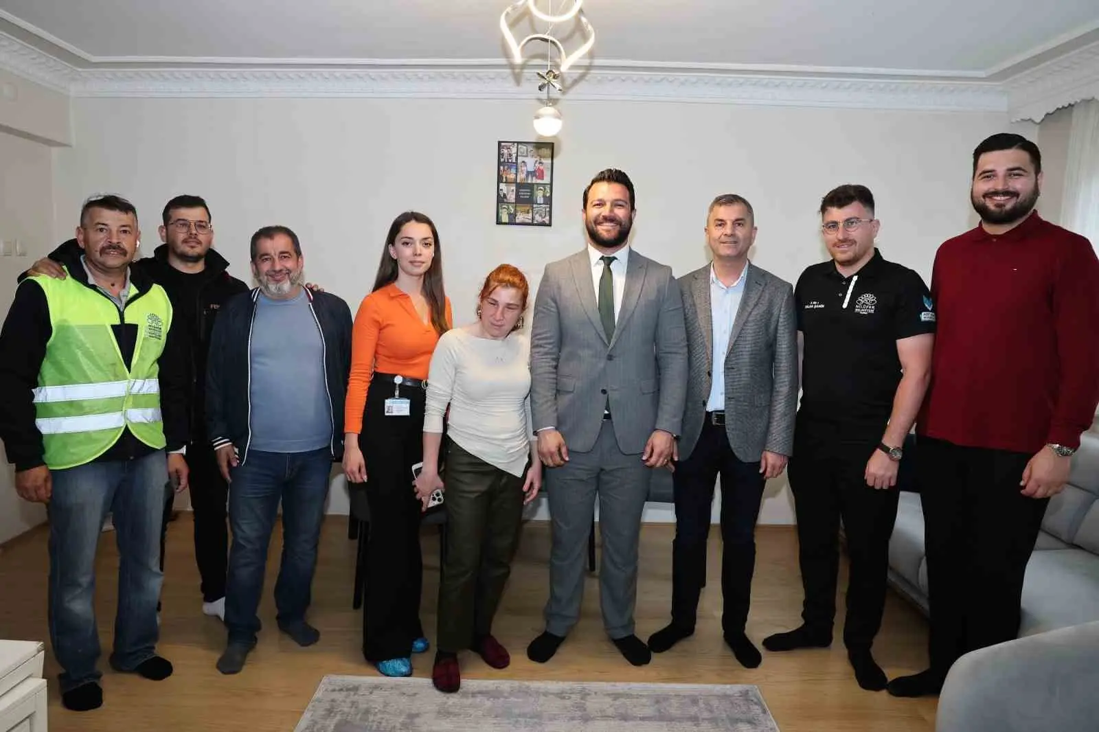 Nilüfer Belediyesi, “Engelsiz Nilüfer” projesi kapsamında engelli vatandaşların evlerindeki eşyaları