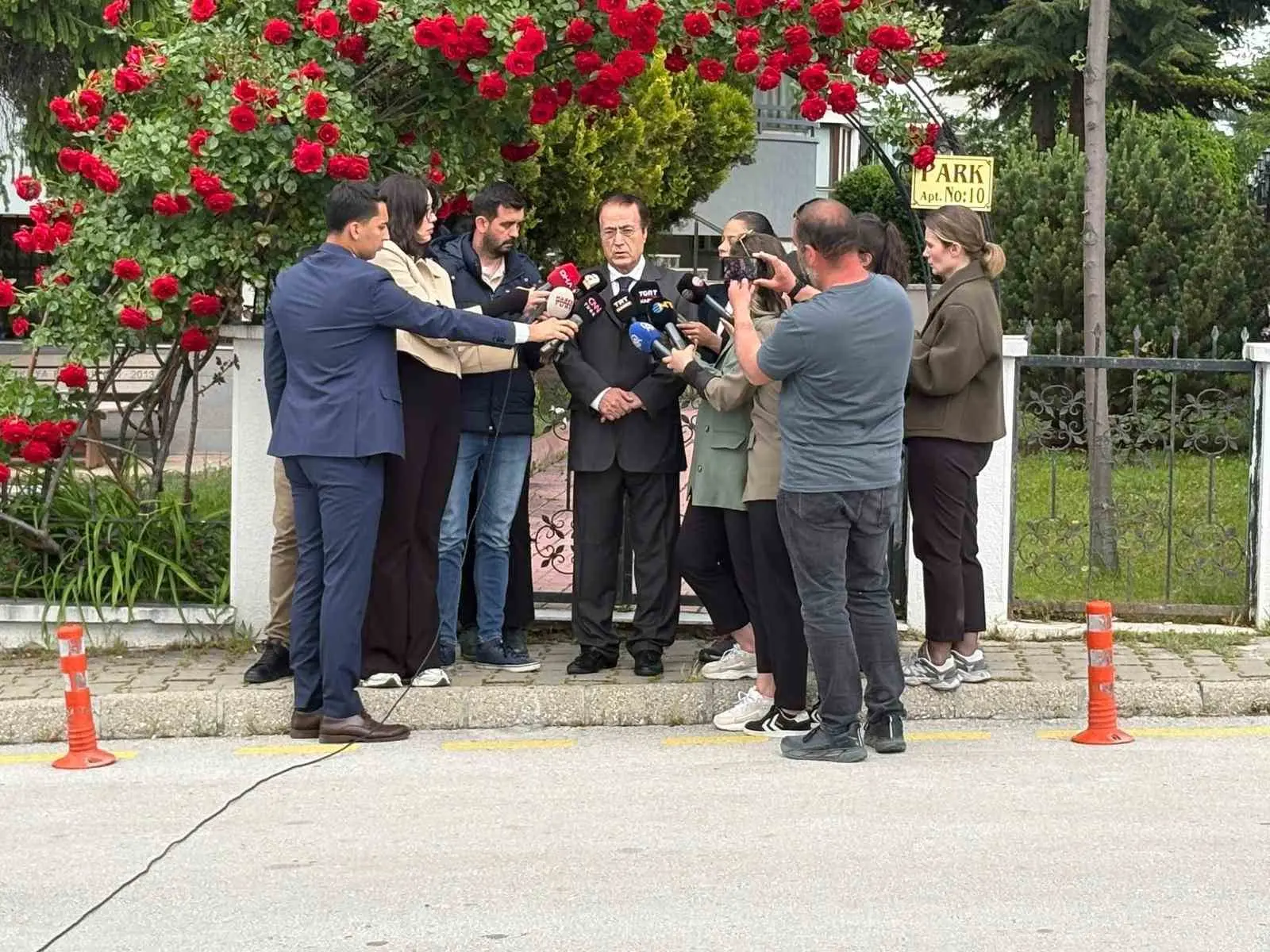 Eski Cumhuriyet Halk Partisi (CHP) Ankara Milletvekili Yılmaz Ateş, CHP
