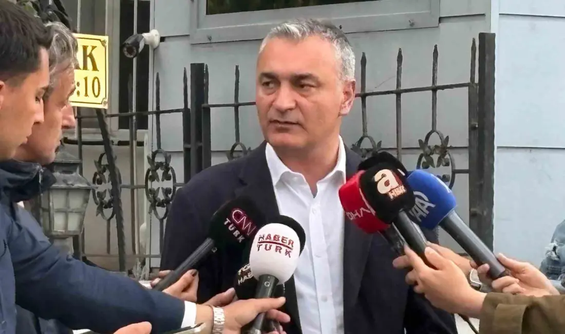 Eski Cumhuriyet Halk Partisi (CHP) Milletvekili Müslüm Sarı, “Partinin içi
