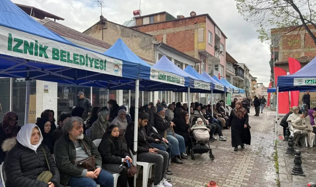 İznikli mutasavvıf Eşrefoğlu Abdullah Rumi İznik’teki kabri başında yad edildi.