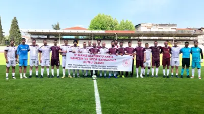 İnegöl Kaymakamı Eren Arslan’nın formasını giydiği Beyaz takım maçı 4-0