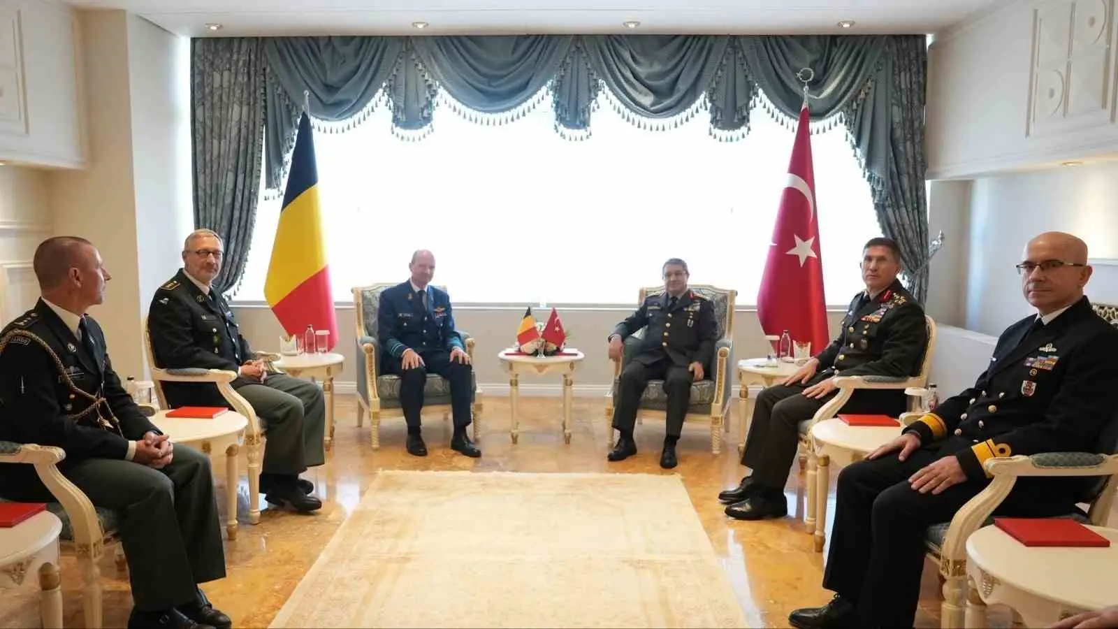 Genelkurmay Başkanı Orgeneral Selçuk Bayraktaroğlu, Belçika Genelkurmay Başkanı Orgeneral Frederik
