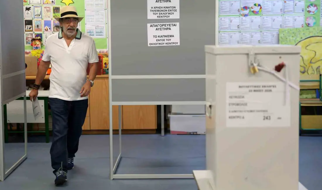 Güney Kıbrıs Rum Yönetimi’nde (GKRY) halk, parlamento seçimi için saat