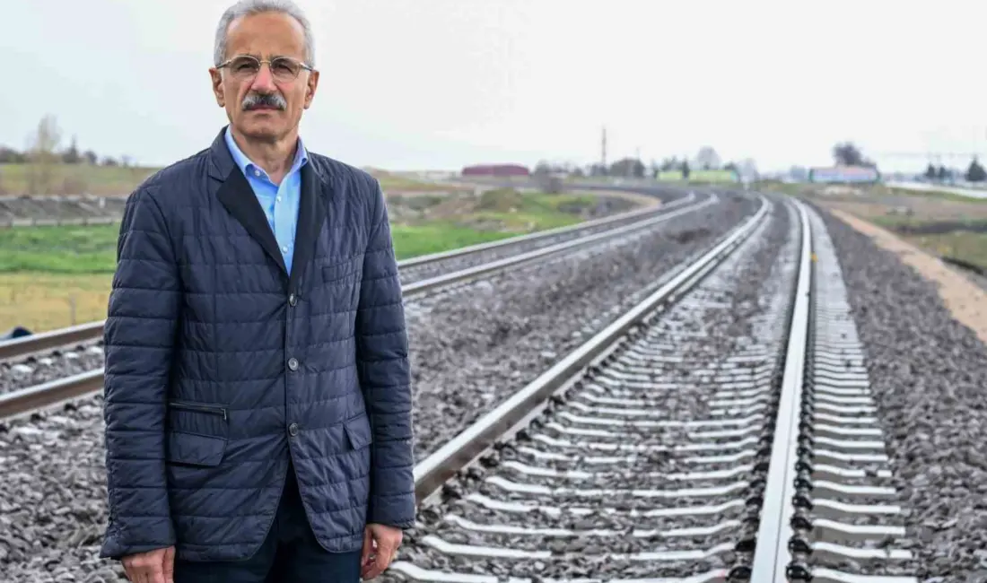 Ulaştırma ve Altyapı Bakanı Abdulkadir Uraloğlu, Mersin-Adana-Osmaniye-Gaziantep Hızlı Tren Hattı