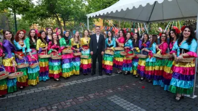 Kültürpark’ta düzenlenen Hıdırellez Şenliği, halk dansları gösterileri, atölye çalışmaları ve