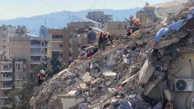 İsrail ordusu, ateşkese varılmasının ardından Lübnan’ın başkenti Beyrut’a düzenlenen ilk
