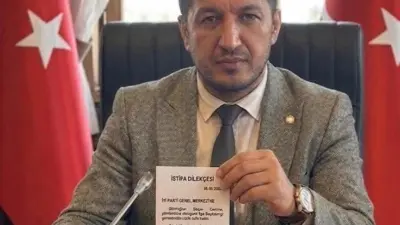 İYİ Parti Turgutlu İlçe Başkanı Özgür Seyhan, parti içinde yaşanan
