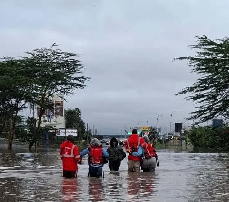 Doğu Afrika ülkesi Kenya’nın farklı bölgelerinde etkili olan şiddetli yağış
