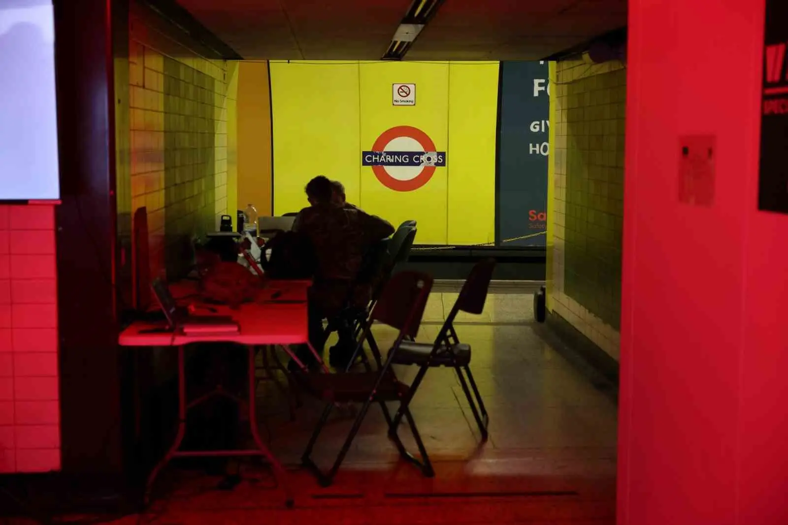 İngiltere Savunma Bakanlığı, başkent Londra’da kullanılmayan bir metro istasyonunun ABD,