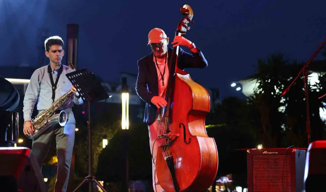 İtalya Salerno Giuseppe Martucci Konservatuvarı’nın “Fusion Project” ekibi, Marmaris’te sahne