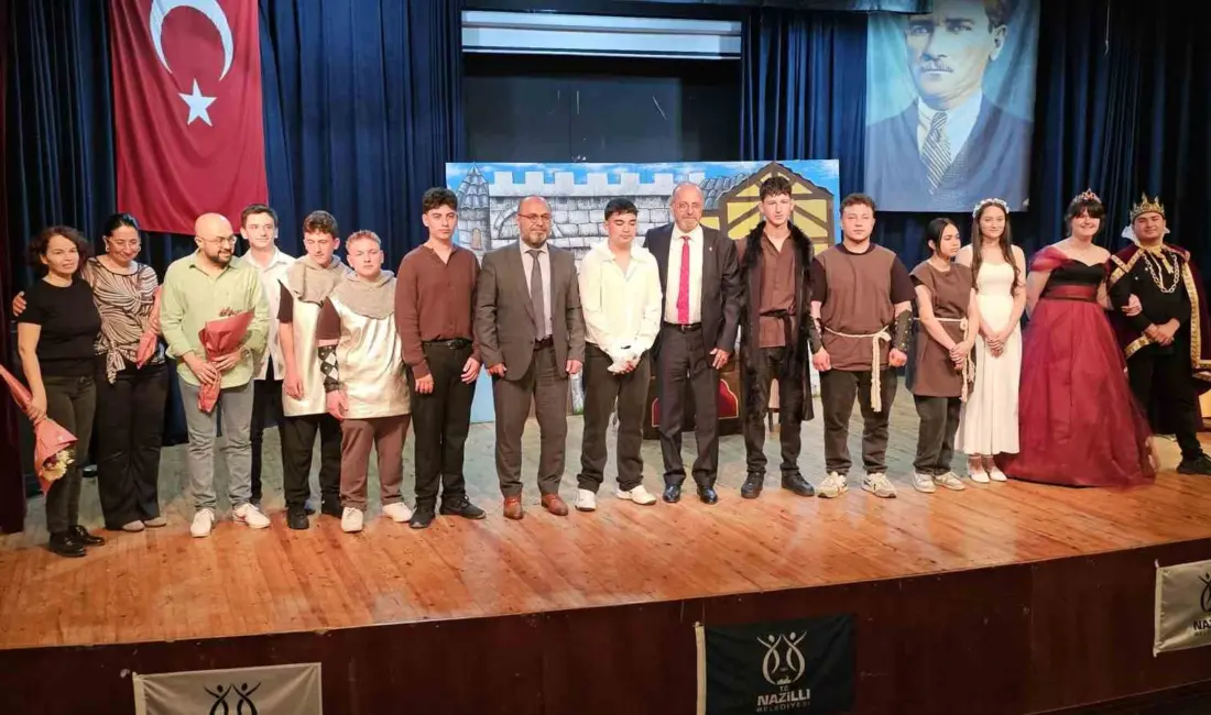 Nazilli Mesleki ve Teknik Anadolu Lisesi Tiyatro Topluluğu ünlü yazar
