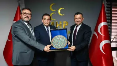 Milliyetçi Hareket Partisi (MHP) Kütahya Milletvekili Ahmet Erbaş bir takım
