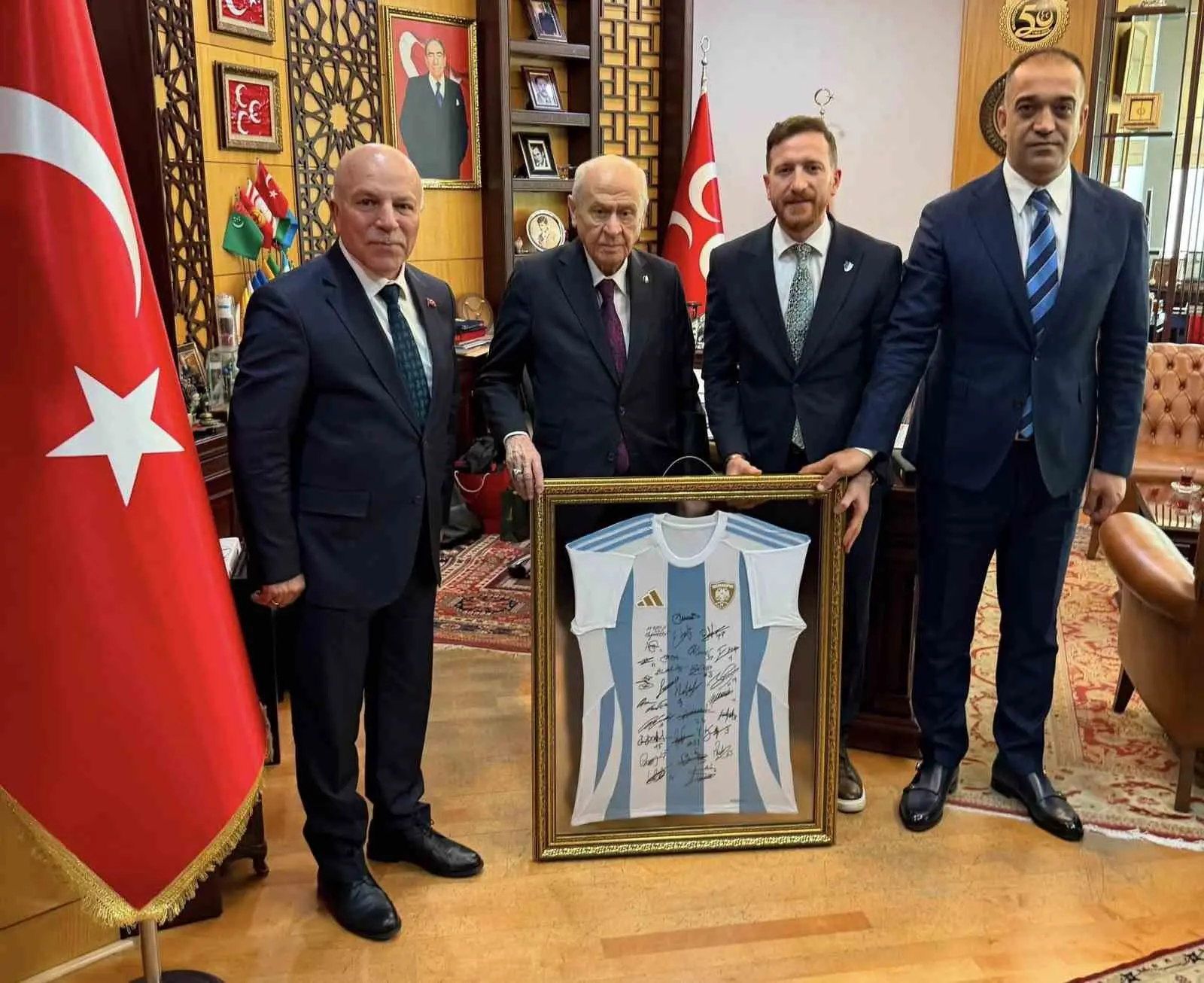 MHP Genel Başkanı Dr. Devlet Bahçeli, Erzurum Büyükşehir Belediye Başkanı