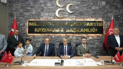 MHP Erzurum İl Başkanlığında düzenlenen bayramlaşma programı yoğun katılım ile