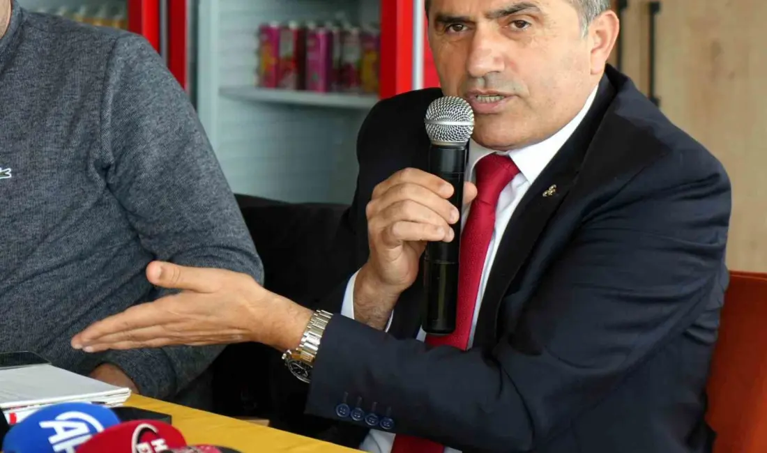 Milliyetçi Hareket Partisi (MHP) Samsun İl Başkanı Burhan Mucur, teşkilat