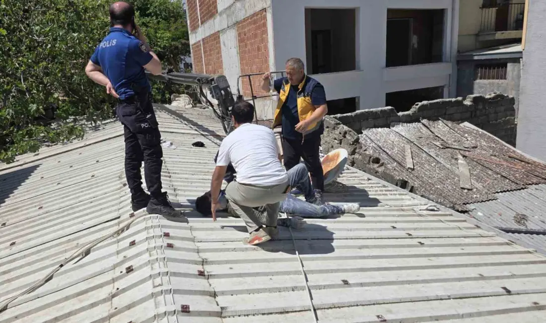 Bursa’nın Mudanya ilçesinde 6 katlı binada çalışan işçilerin bulunduğu sepetli