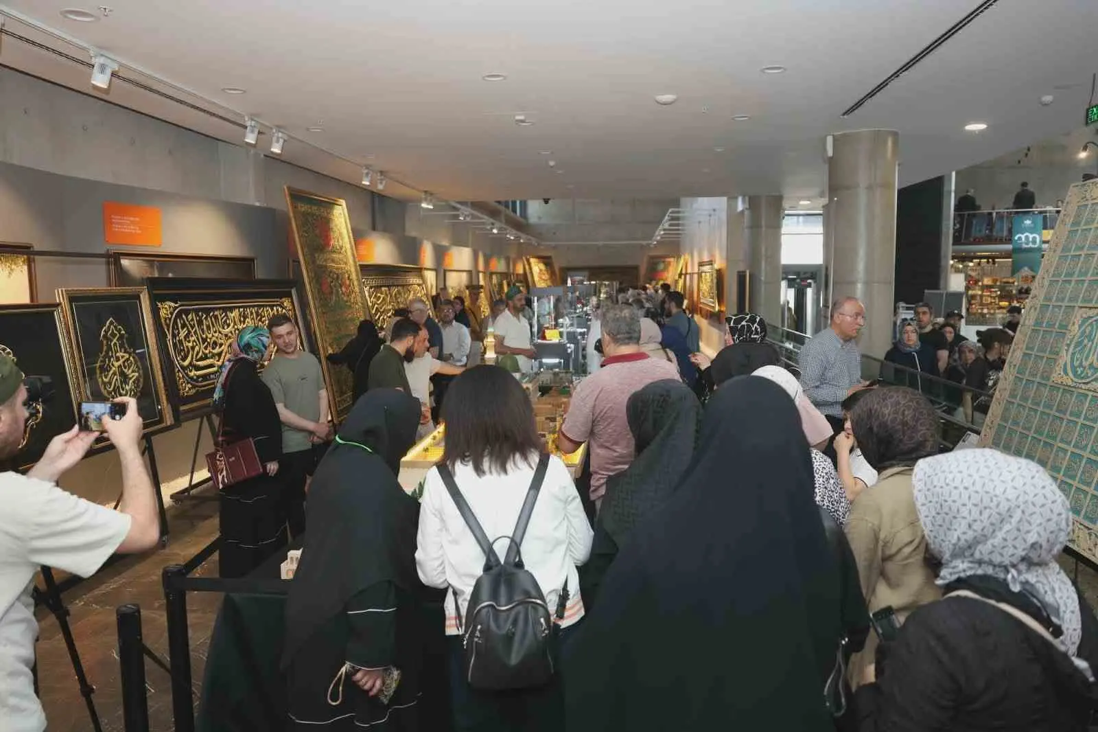 “Mukaddes Emanetler Sergisi”, Panorama 1326 Bursa Fetih Müzesi’nde vatandaşların huzuruna