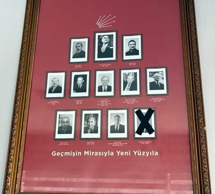 Zonguldak’ın Kozlu ilçesinde, CHP İlçe Başkanlığı binasındaki eski genel başkanlar