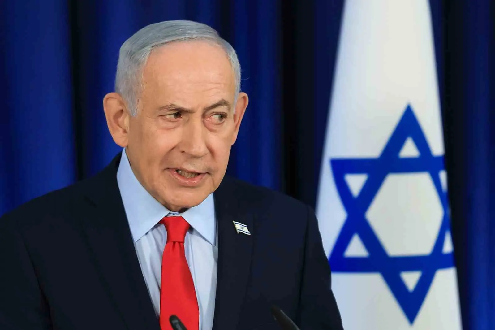 İsrail Başbakanı Benjamin Netanyahu, “İran ile savaş bitmedi. Uranyum zenginleştirme