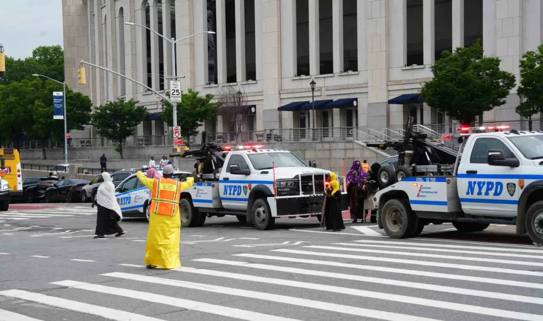 ABD’nin New York kentinde Kurban Bayramı vesilesiyle binlerce Müslüman bayram